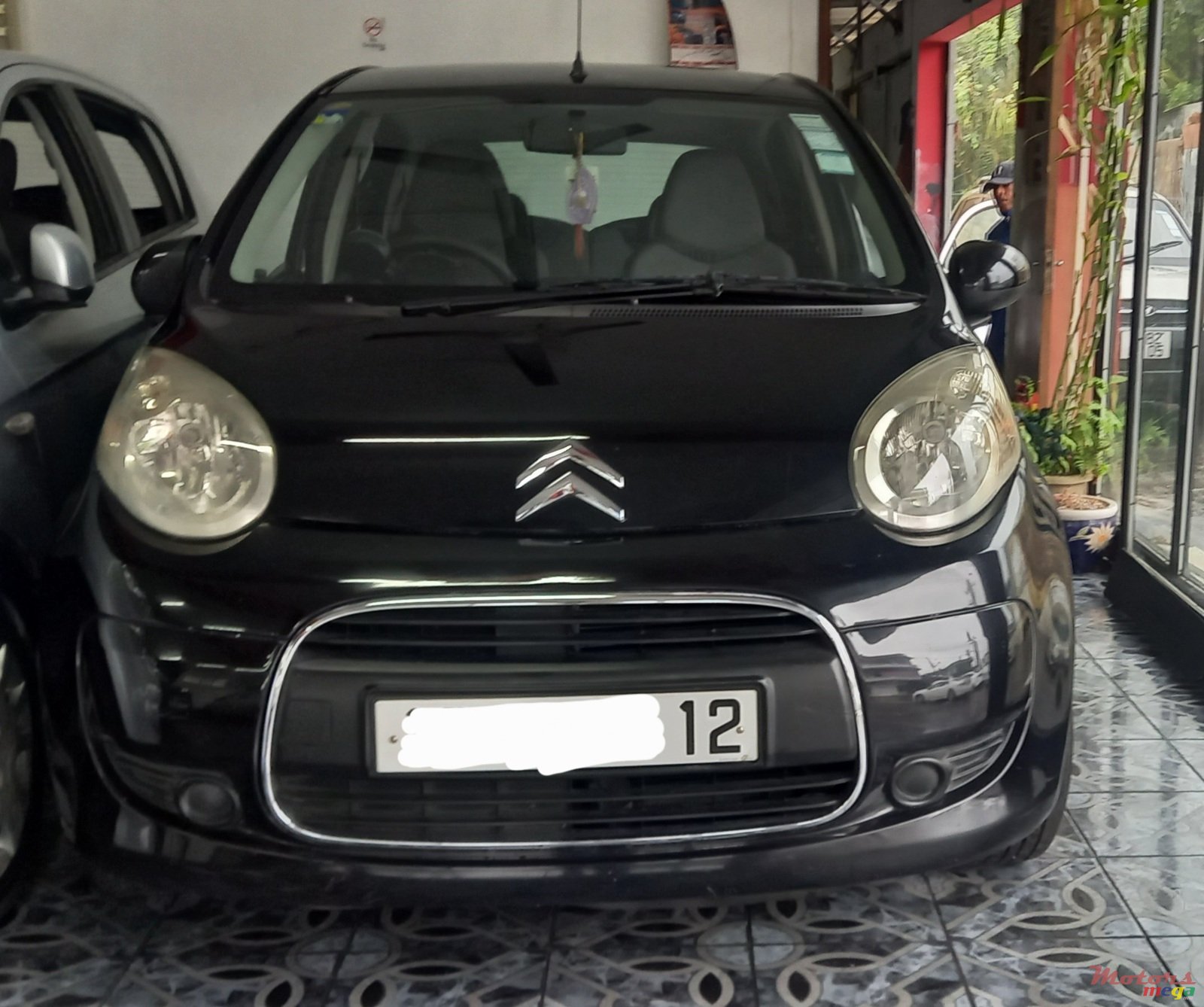 2012' Citroen C1 photo #1