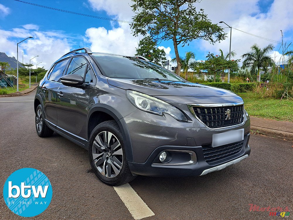 2019' Peugeot 2008 photo #1