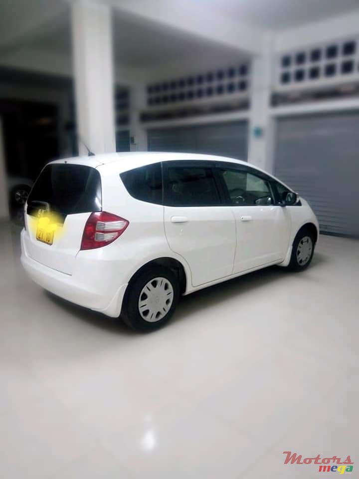 2010' Honda Fit photo #2