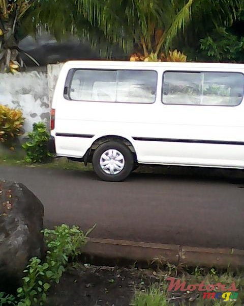 2003' Toyota hiace photo #6