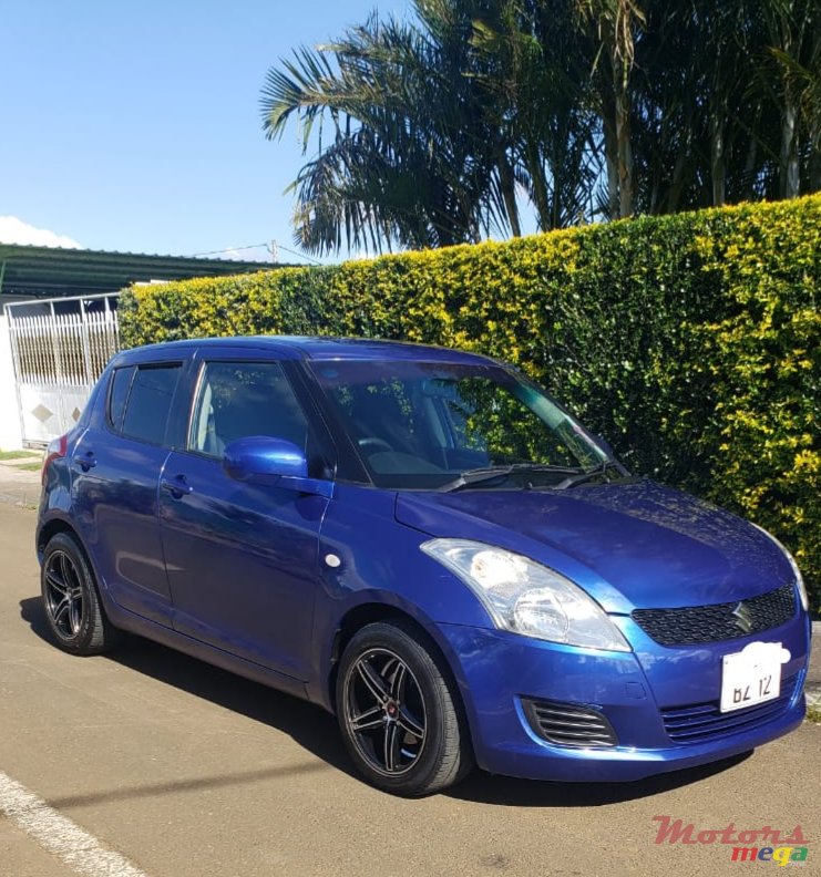2012' Suzuki Swift photo #1