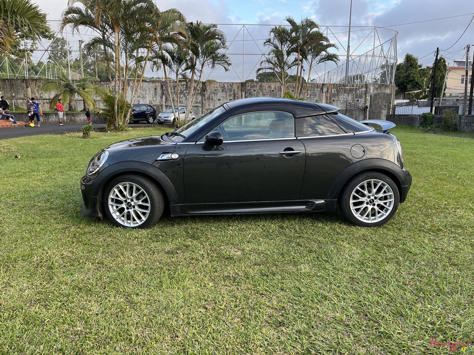 2013' MINI Cooper S 1.6 Turbo Coupe (JCW Kit) photo #6
