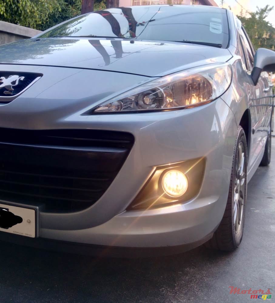 2011' Peugeot 207 photo #3