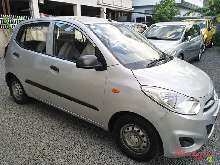 2013' Hyundai i10 photo #2