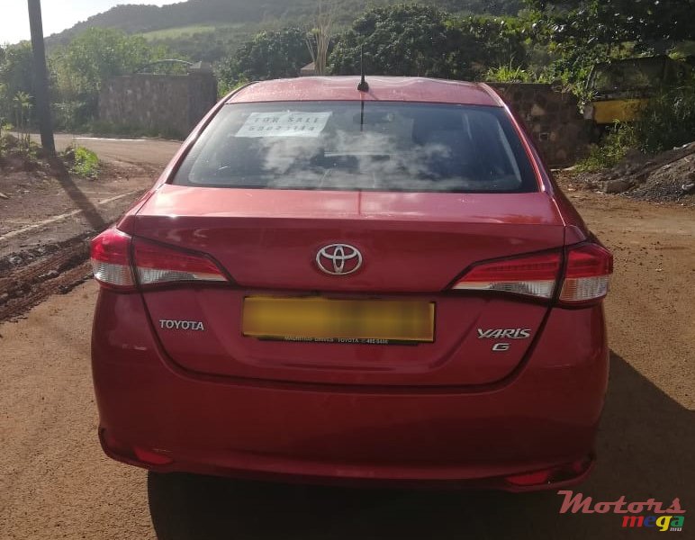 2019' Toyota Yaris OEM photo #3