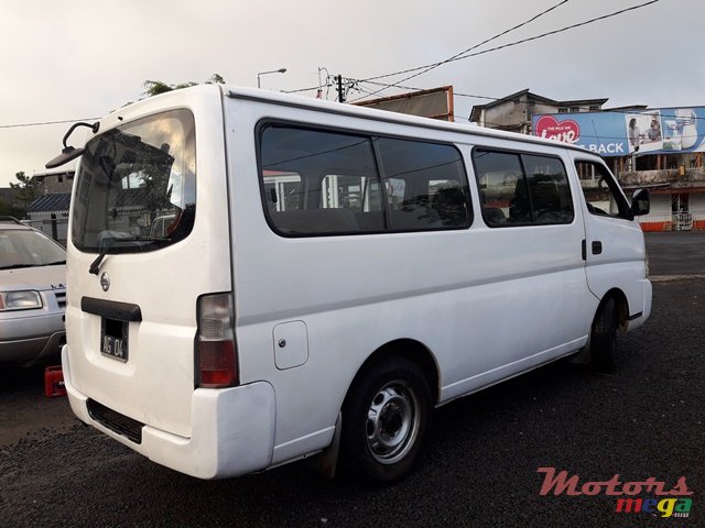 2004' Nissan Urvan photo #5