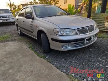 2001' Nissan Sunny N 16 photo #1