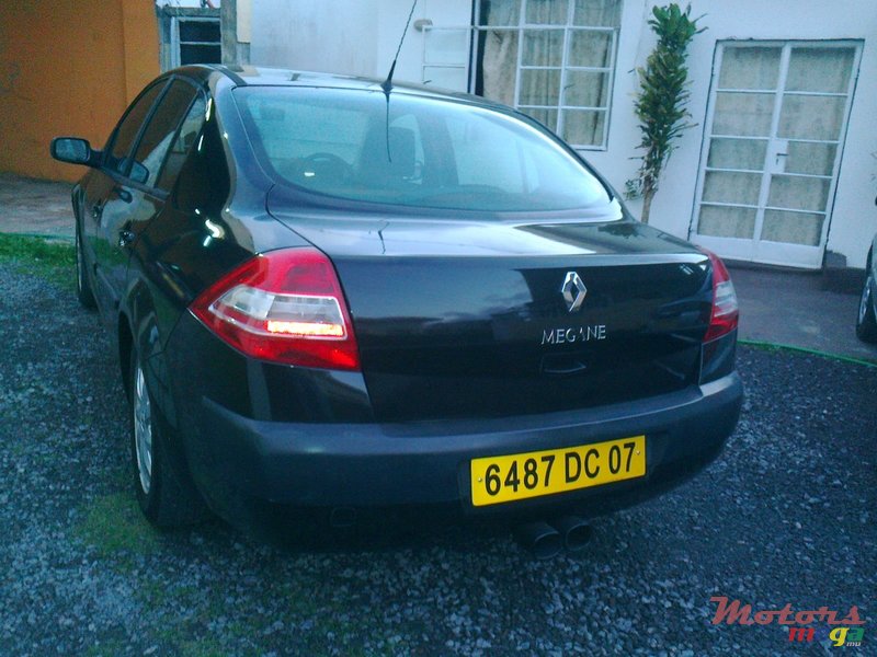 2007' Renault Megane Megane 2 photo #2