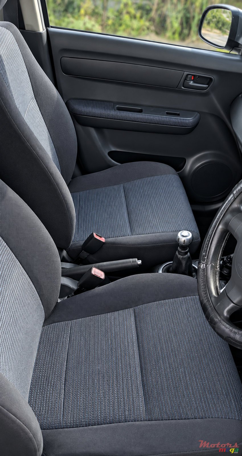 2010' Suzuki Swift photo #1
