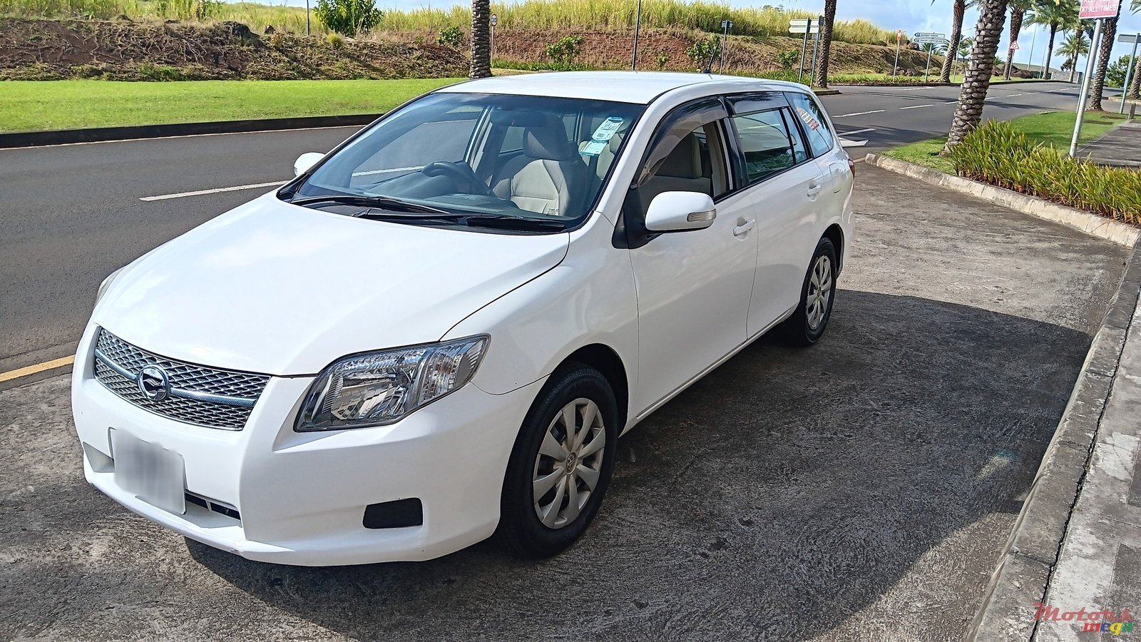 2007' Toyota Axio photo #6