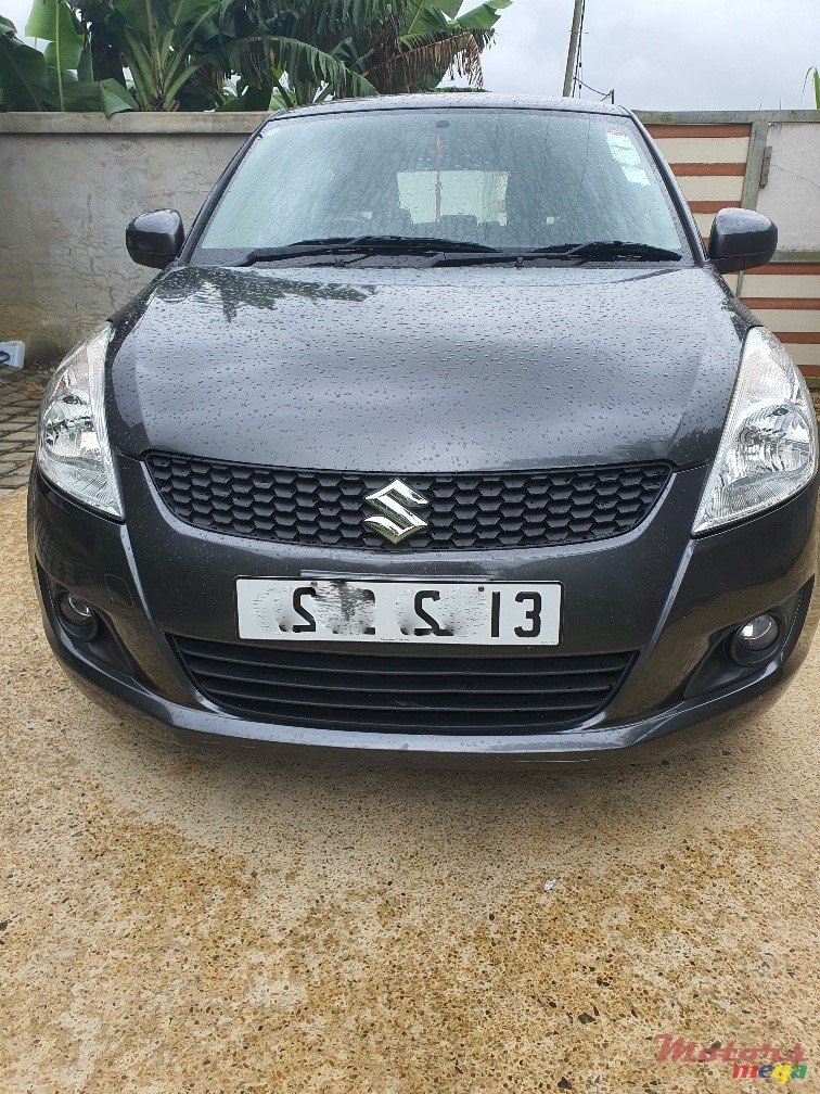 2013' Suzuki Swift photo #5