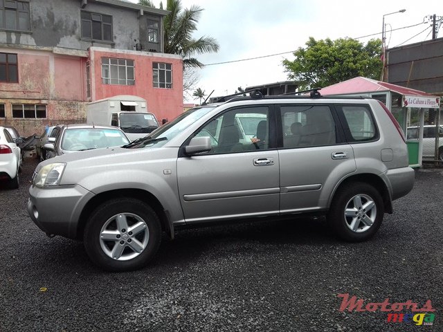2007' Nissan X-Trail photo #3