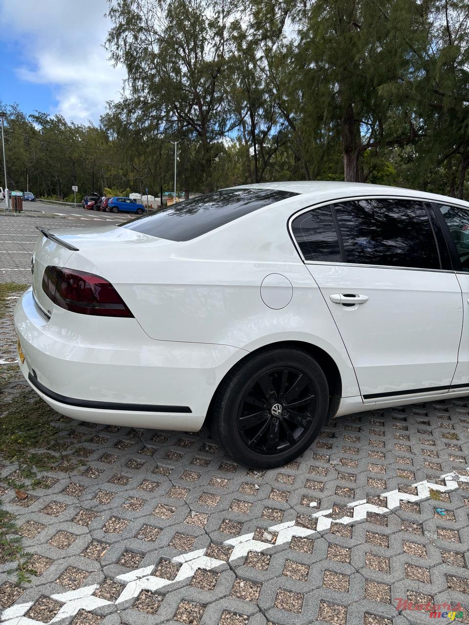 2014' Volkswagen Passat photo #3