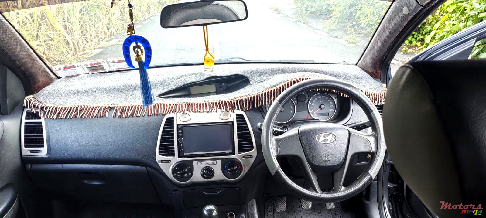 2012' Hyundai i20 photo #5