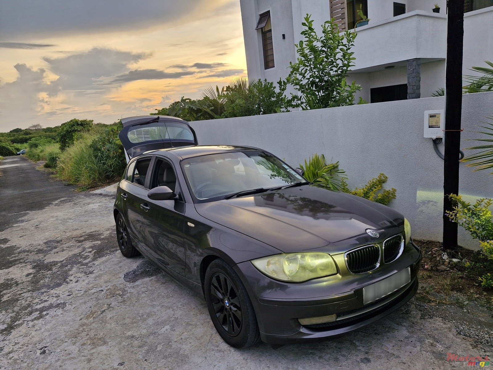 2008' BMW 116 E87 photo #2