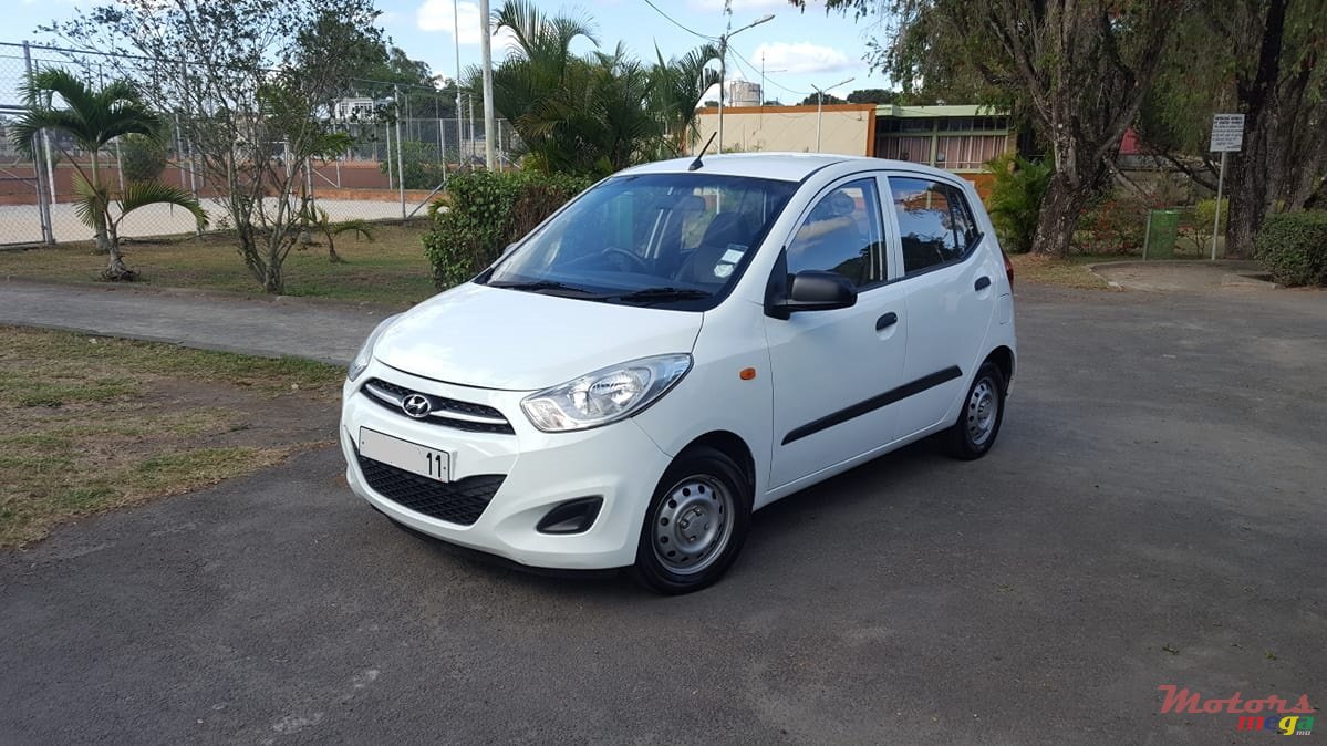 2011' Hyundai i10 photo #1