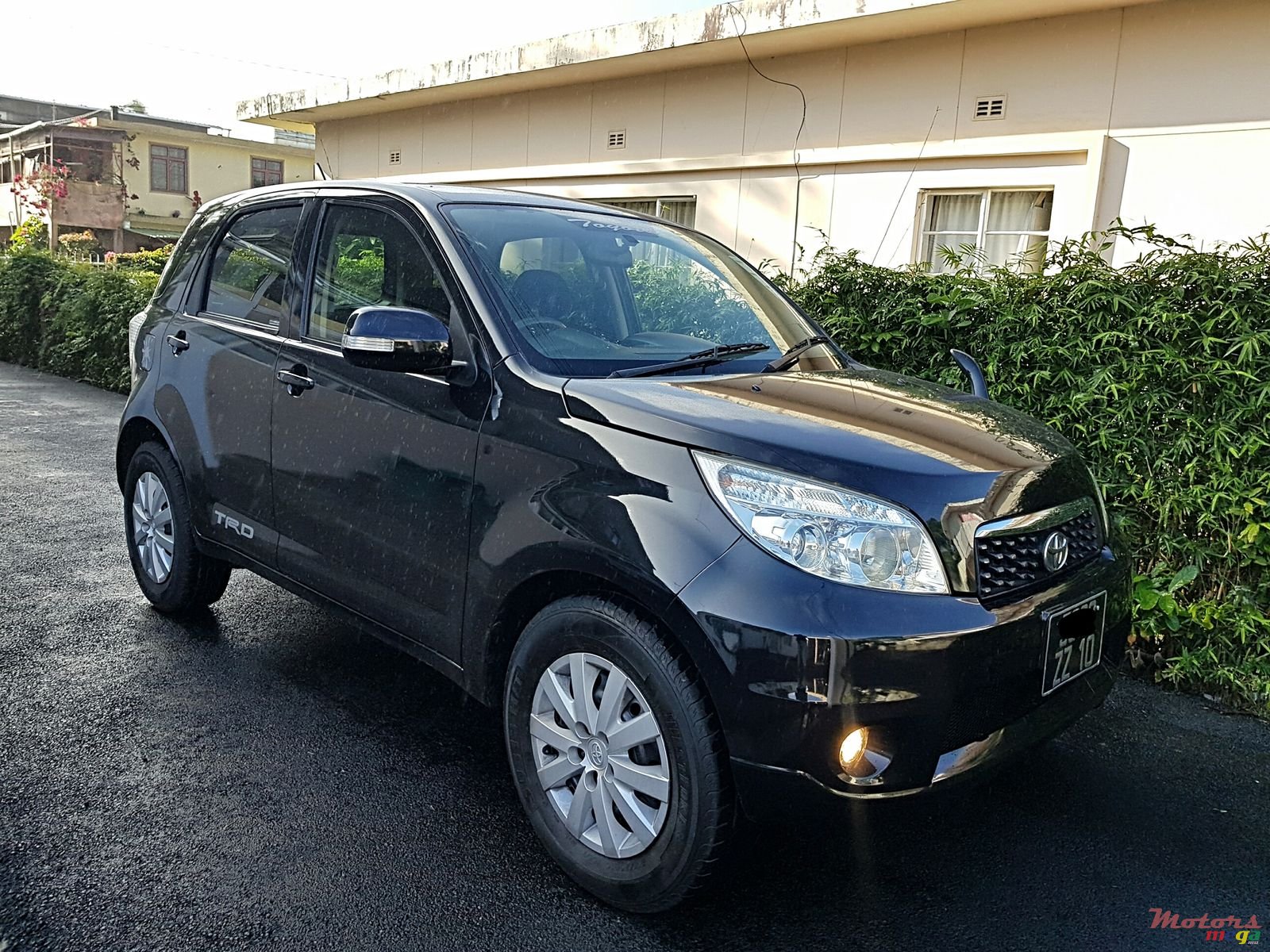 2010' Toyota rush automatic photo #2