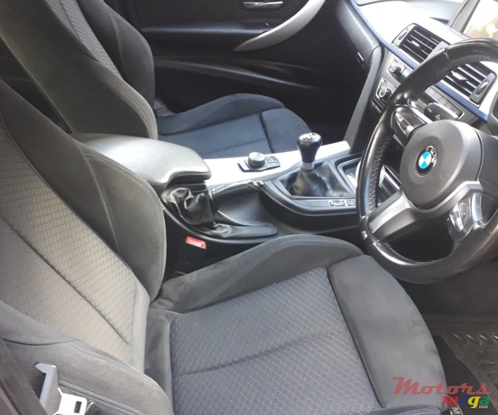 2014' BMW 3 Series Sedan M SPORT photo #5