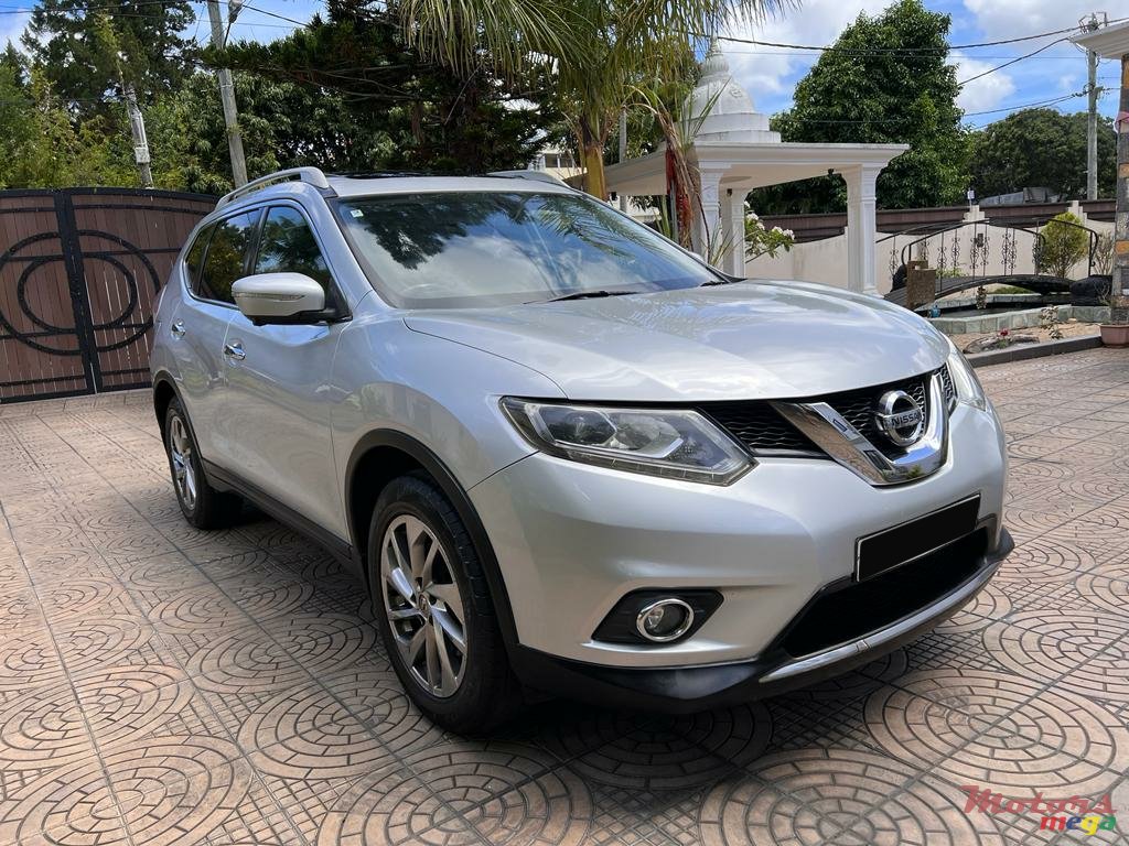 2015' Nissan X-Trail photo #1