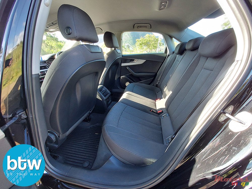 2016' Audi A4 photo #5