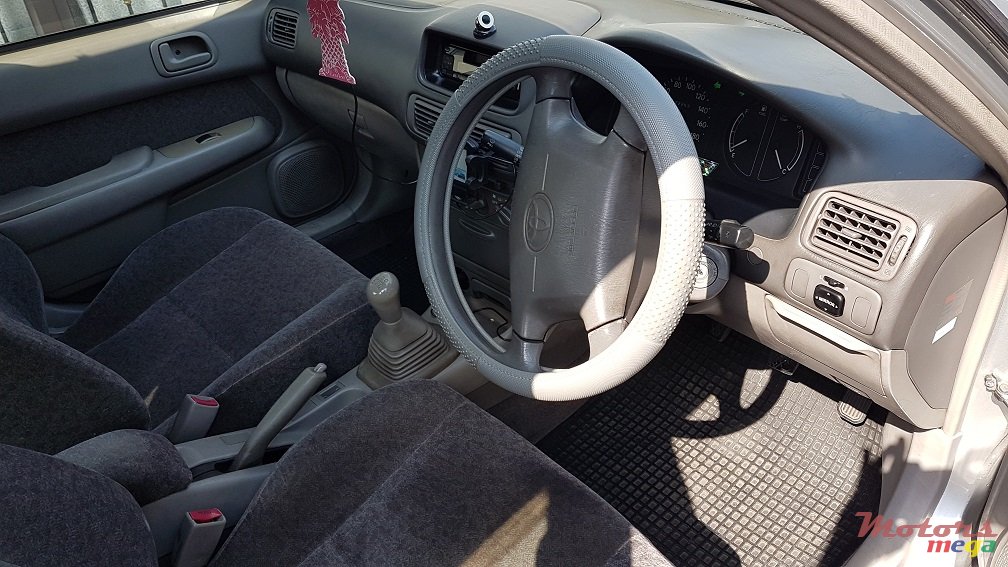 1998' Toyota Corolla EE111 photo #4
