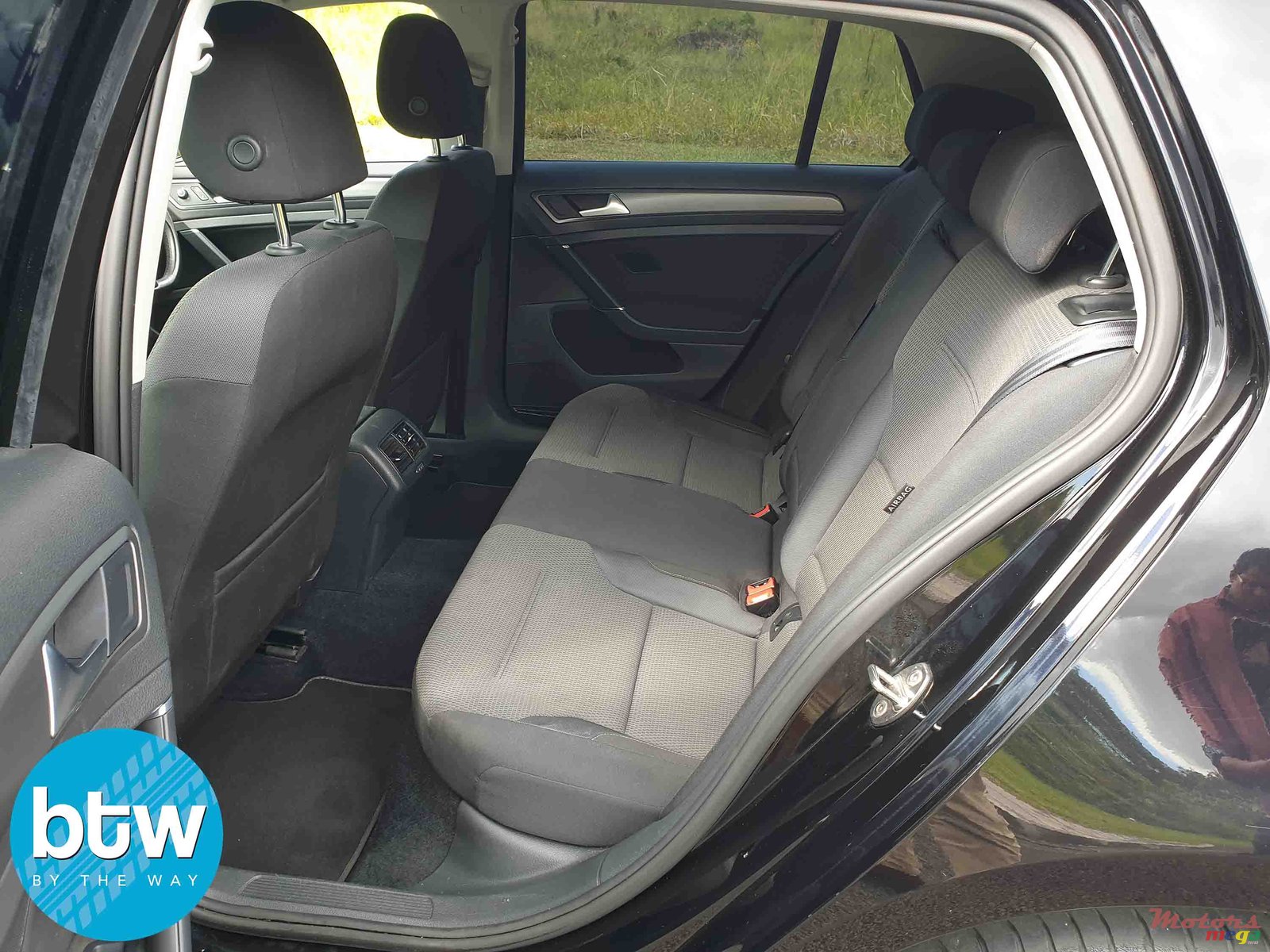 2014' Volkswagen Golf 7 Tsi Bluemotion photo #3