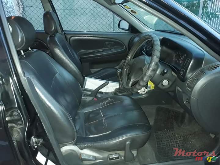 1999' Mitsubishi Lancer GLXi photo #6