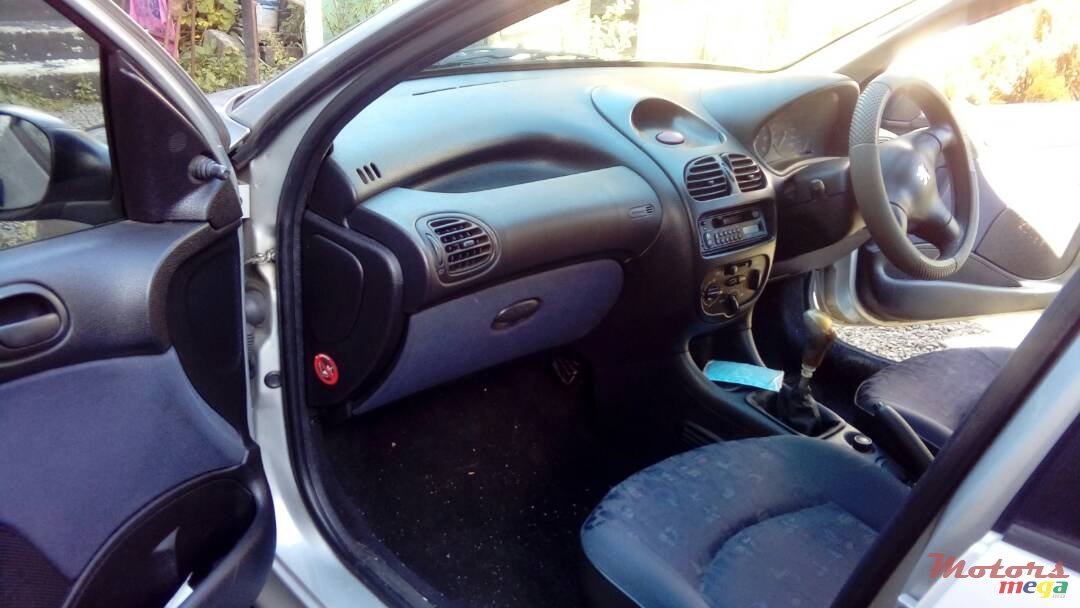 1999' Peugeot 206 photo #3