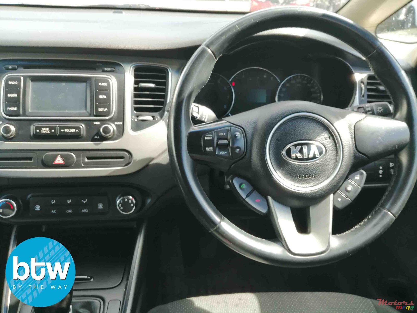 2014' Kia Carens 7 seaters photo #6