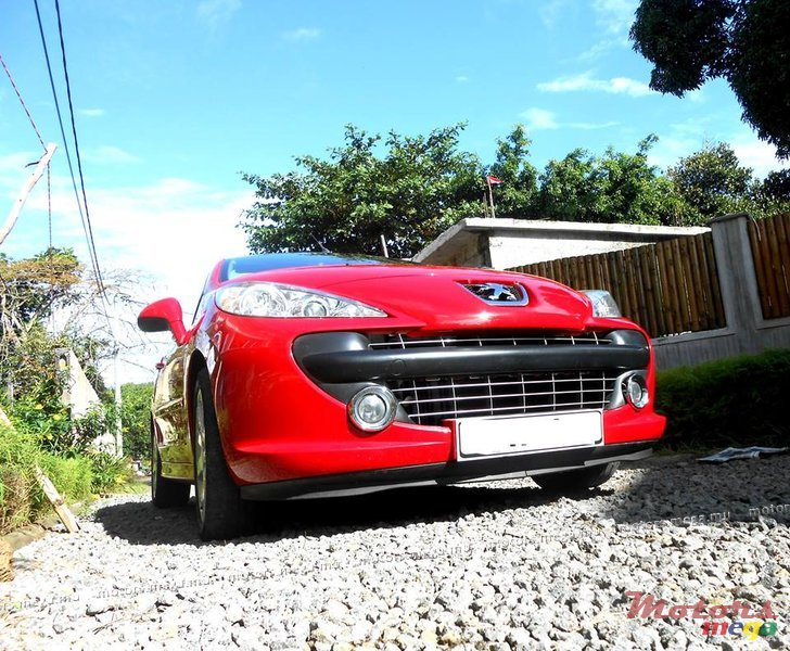 2008' Peugeot 207 photo #2
