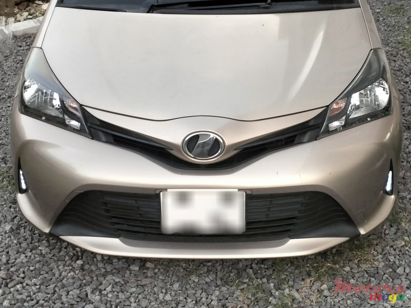 2015' Toyota Vitz photo #3