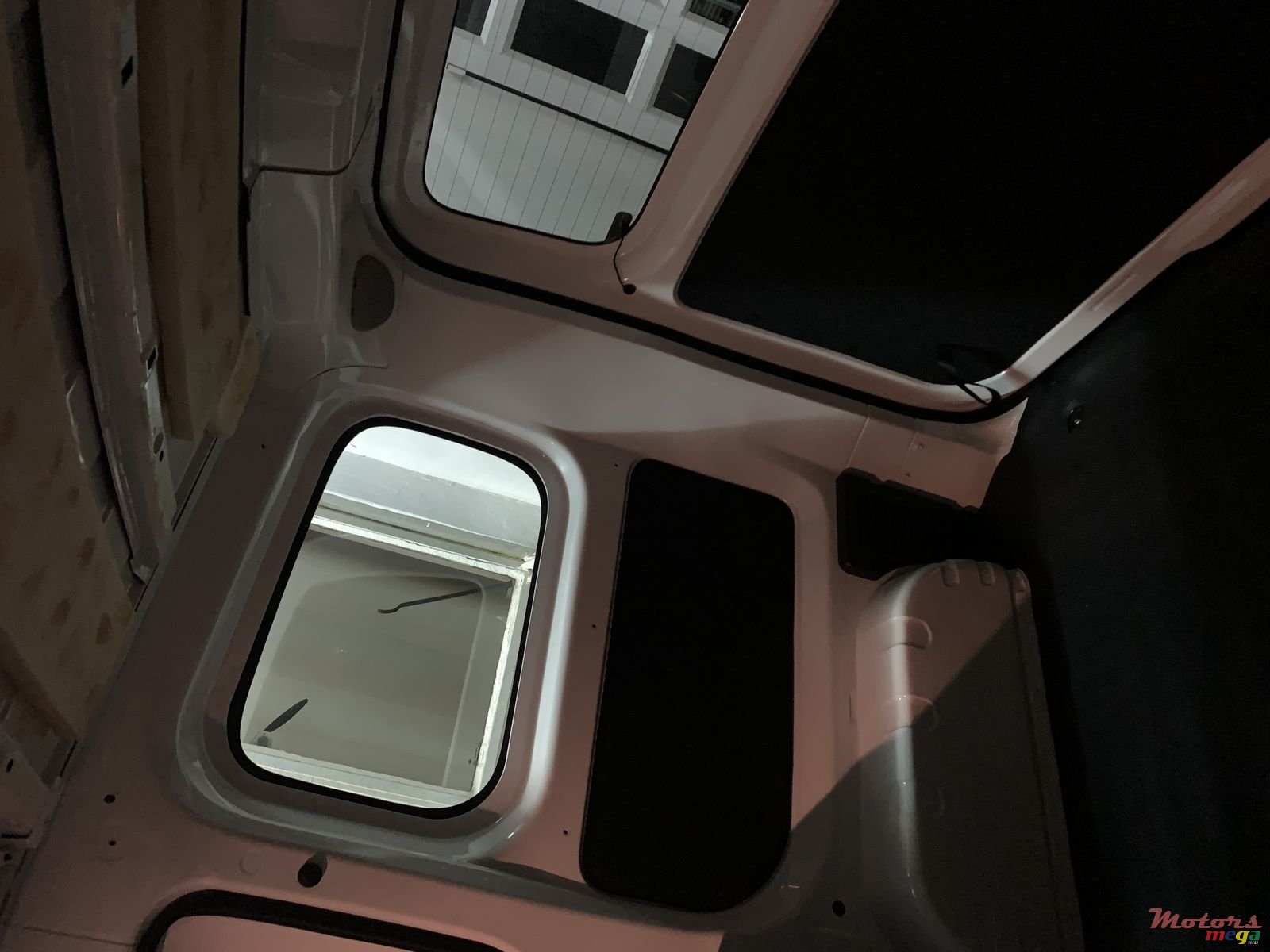 2013' Nissan NV Nissan NV 200 photo #3