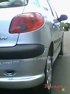 2005' Peugeot photo #1