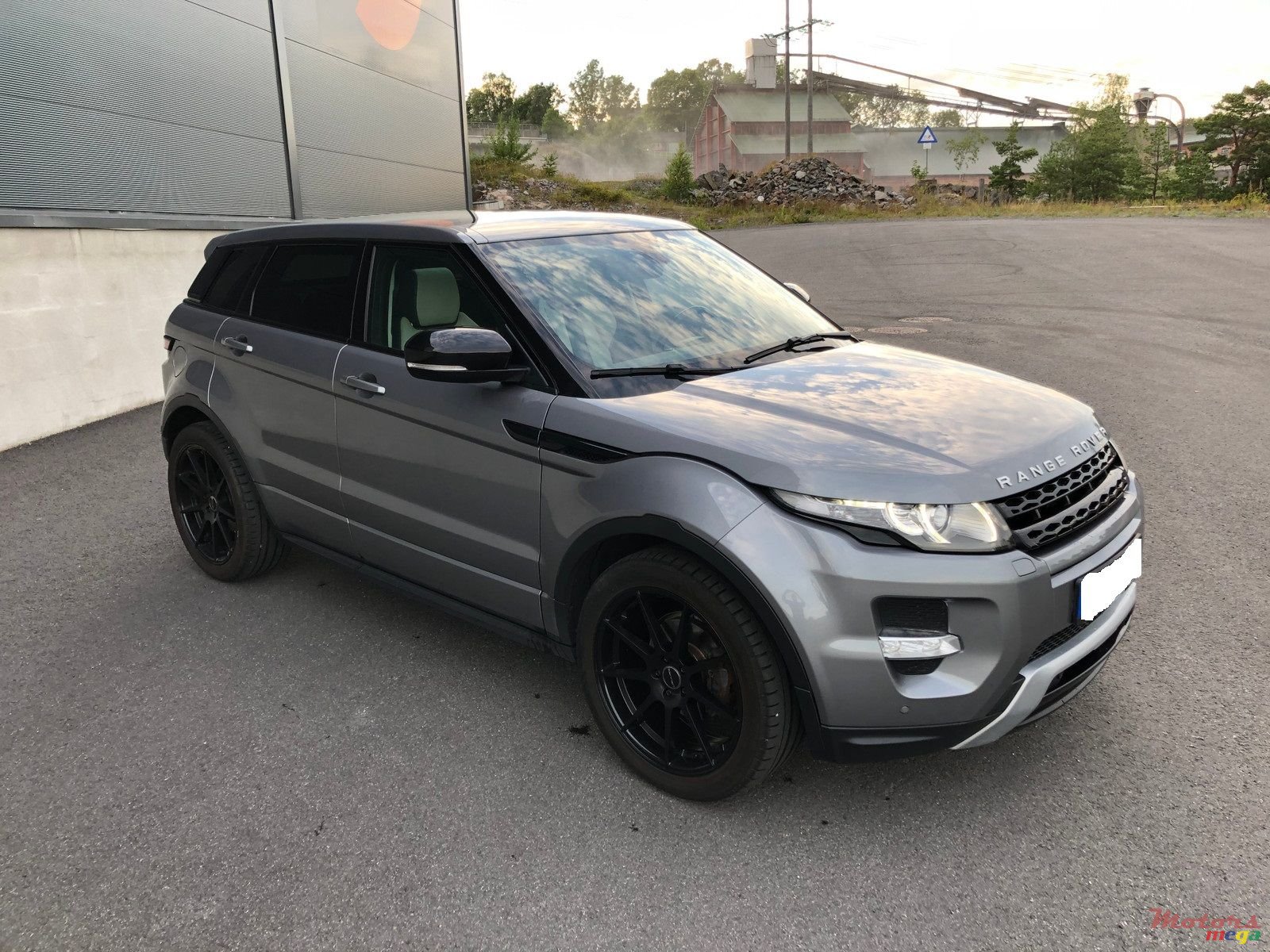 2012' Rover Range Rover photo #1