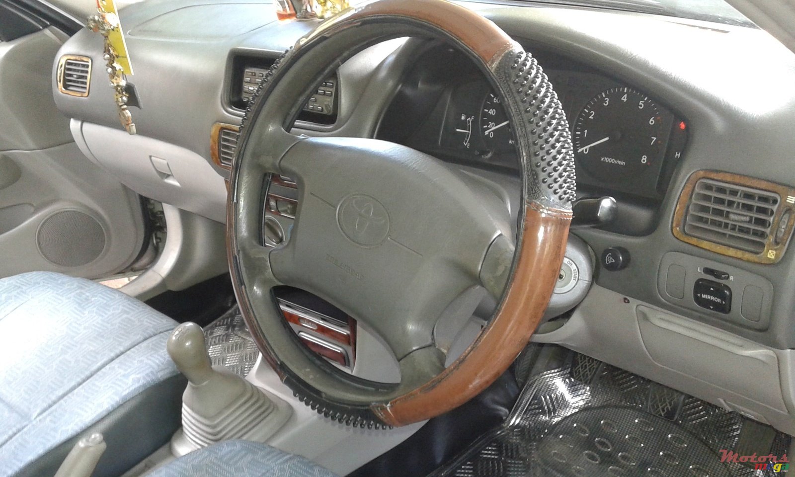 1999' Toyota photo #3
