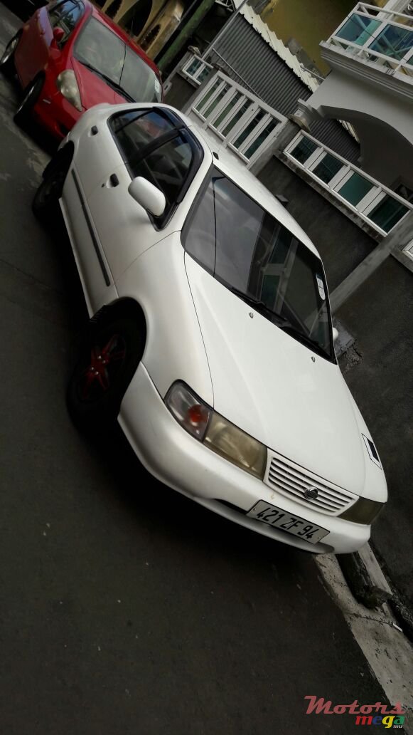 1994' Nissan Sunny photo #2
