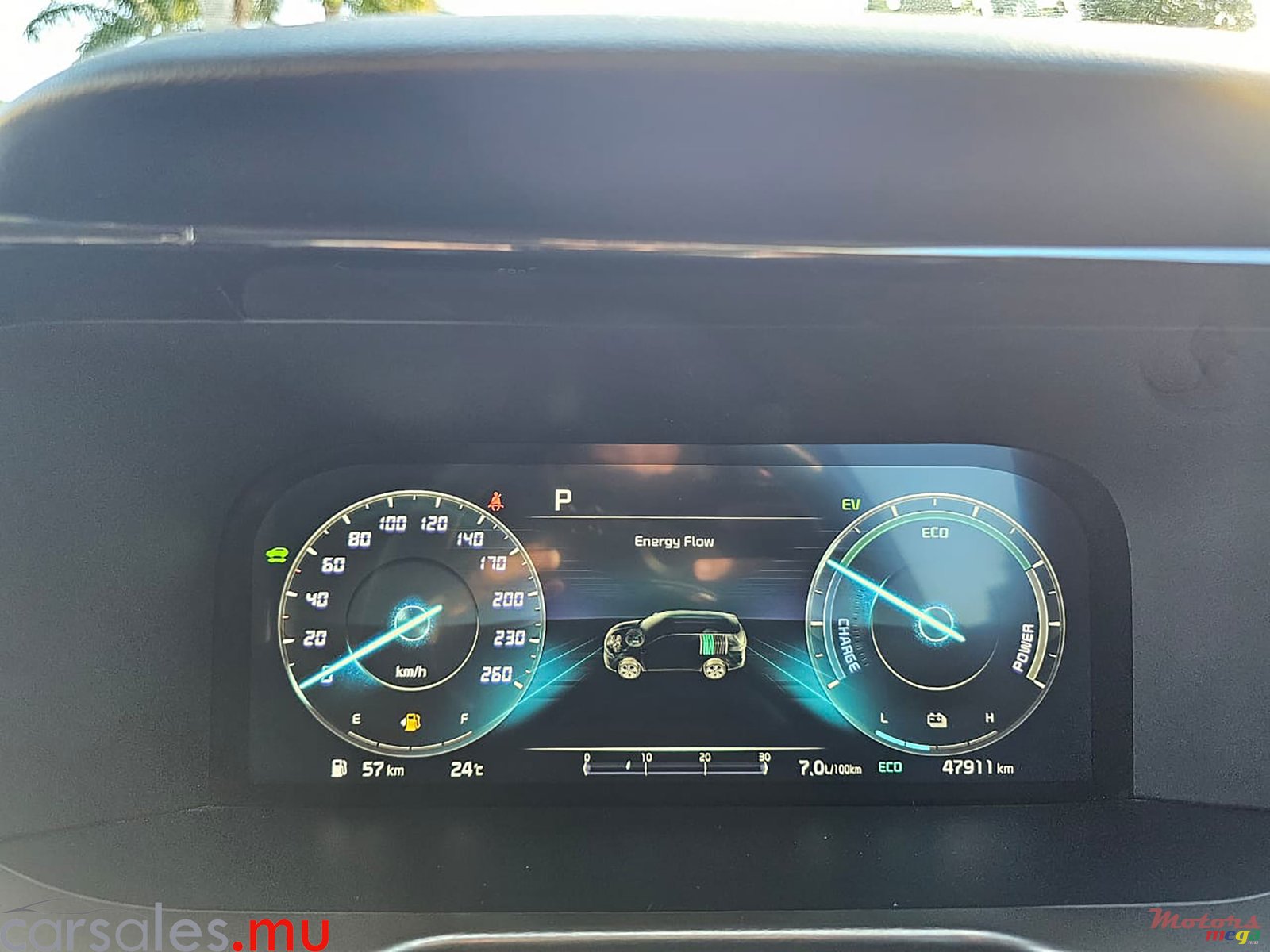 2022' Kia Sorento 1.6 PHEV AWD 7 Seater photo #7