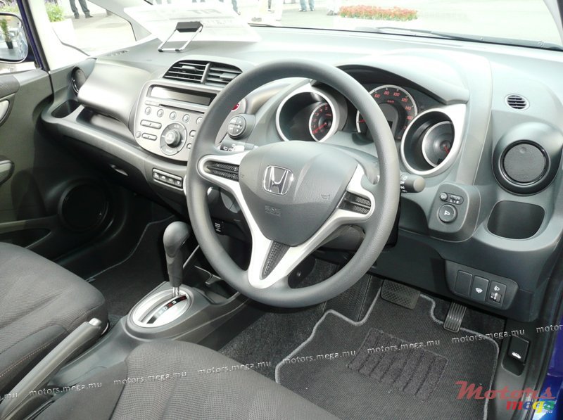 2009' Honda Jazz FIT photo #2