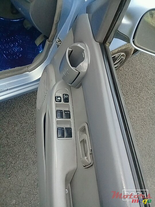 2001' Nissan Micra K11 photo #6