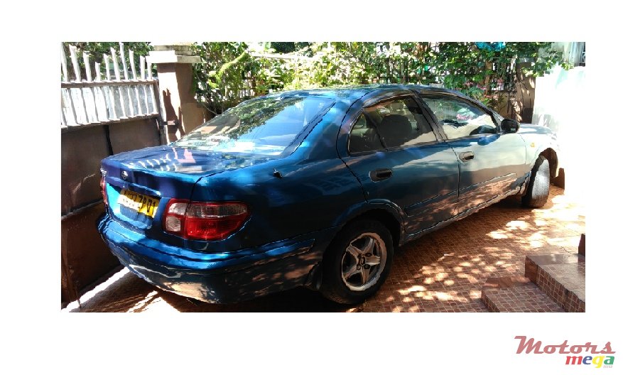 2001' Nissan Sunny photo #3