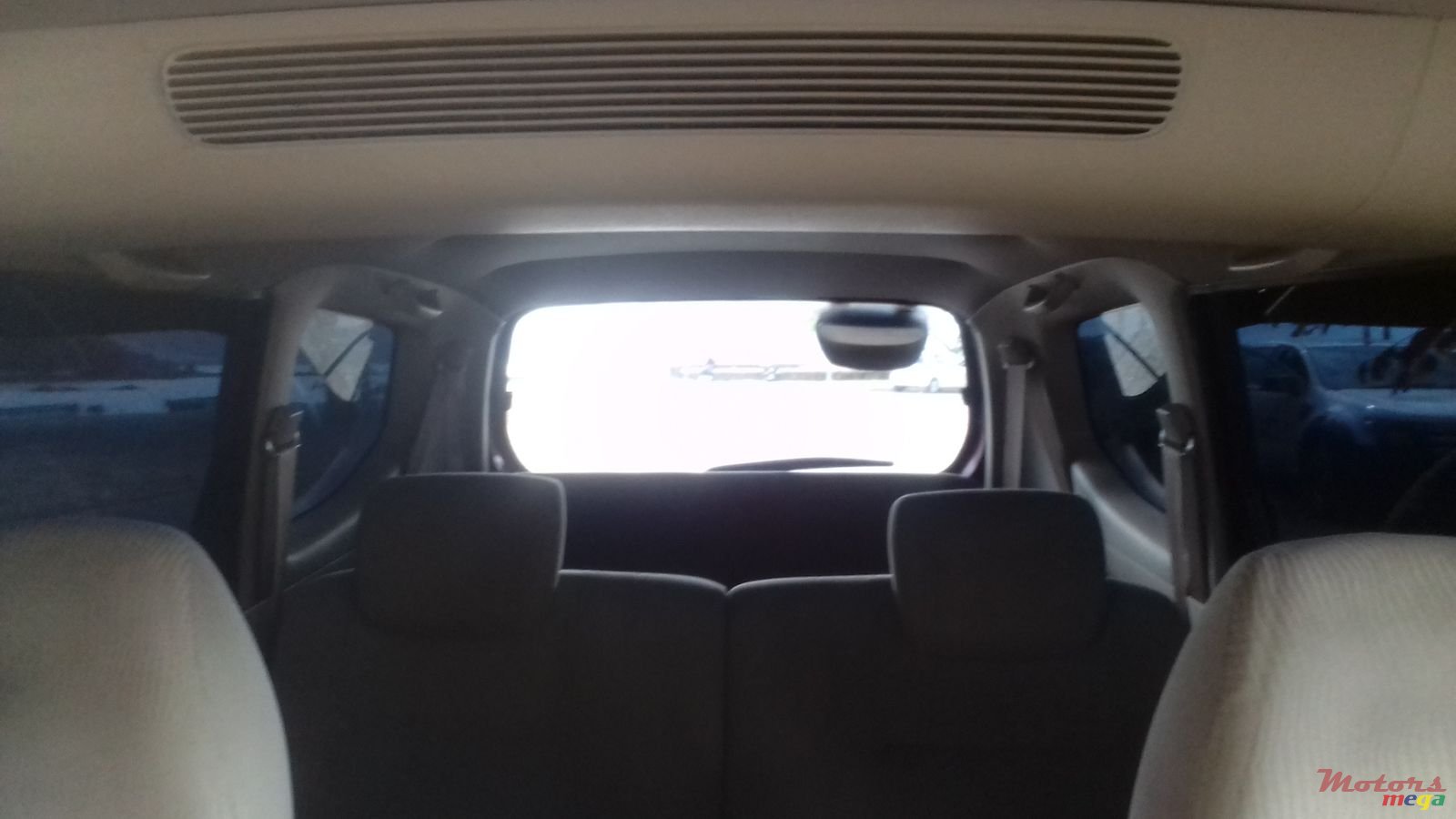 2008' Toyota Avanza photo #7