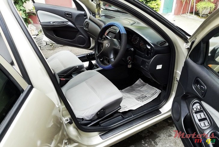 2003' Nissan Sunny photo #5