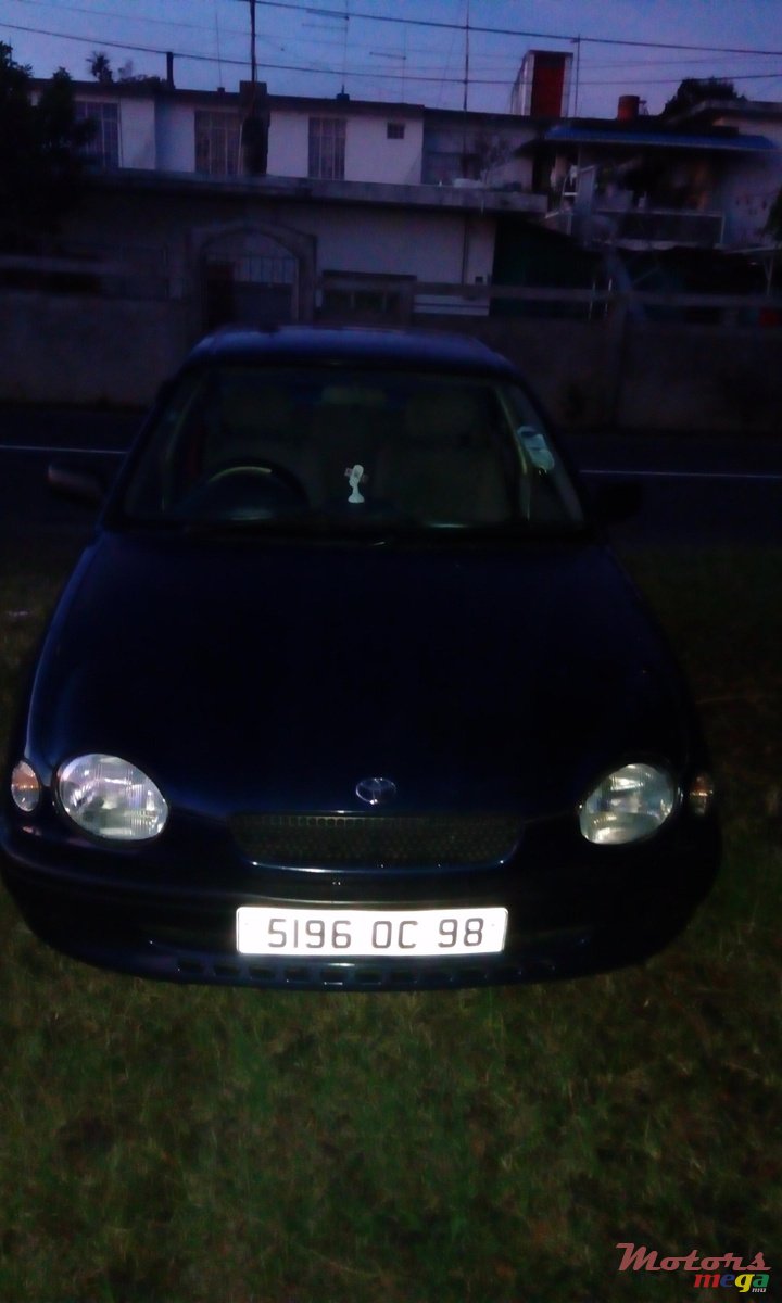 1998' Toyota Corolla photo #2