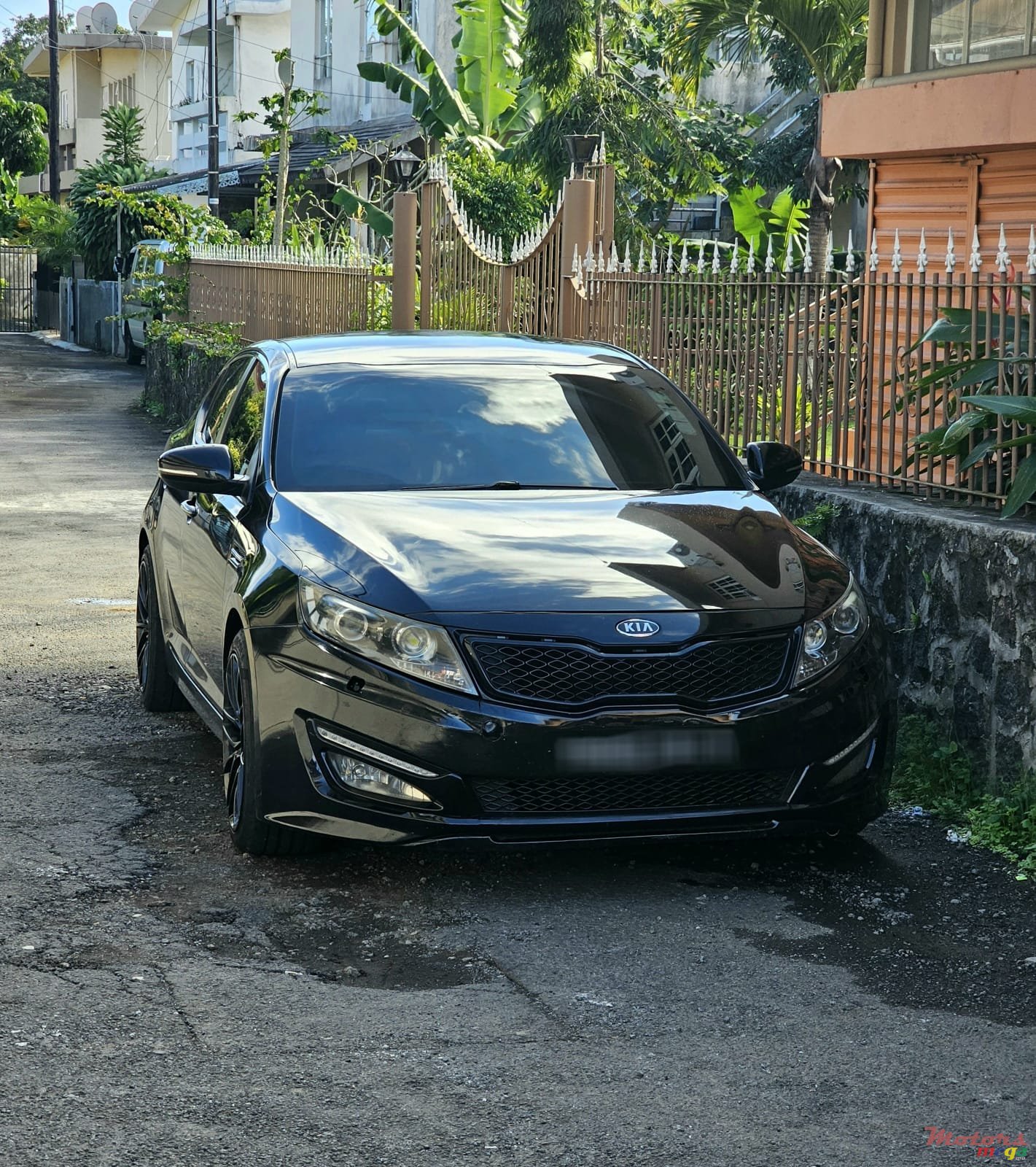 2011' Kia Optima photo #1