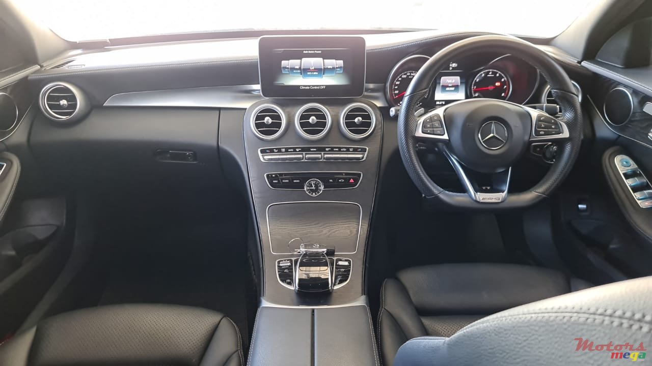 2015' Mercedes-Benz C-Class photo #6