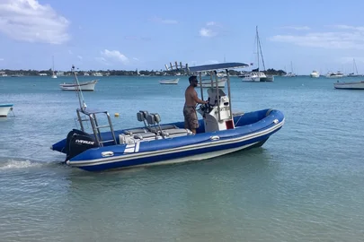 A vendre des Zodiac importer. - STE LIFE BOAT Tunisie