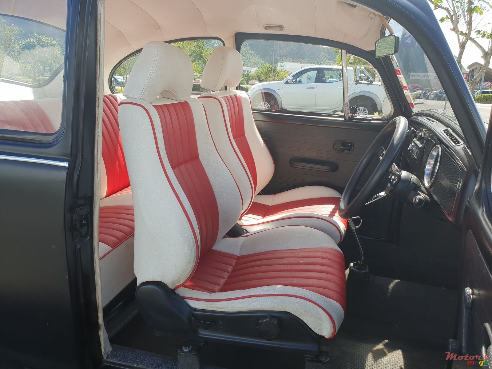 1973' Volkswagen Beetle Vintage photo #6