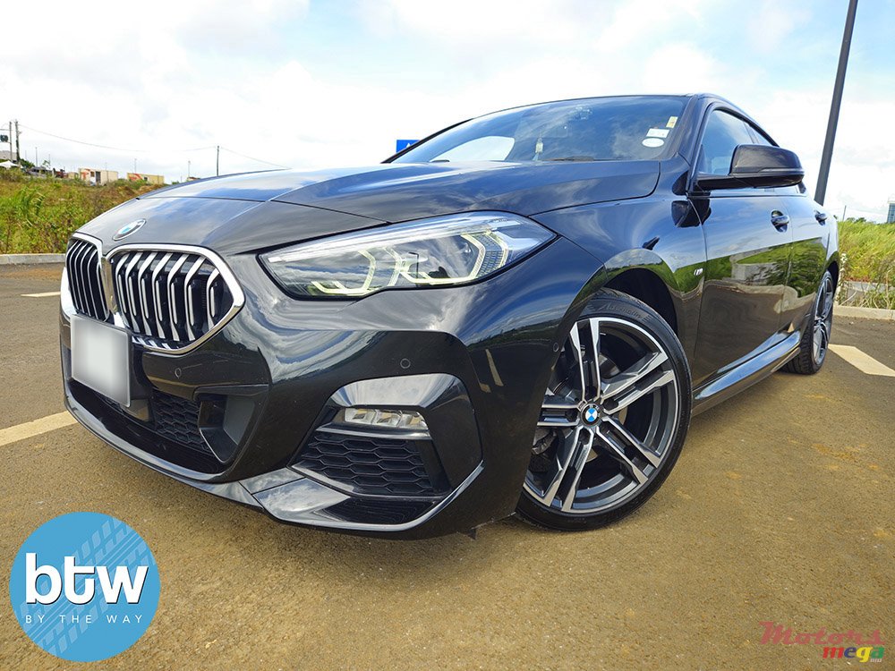 2020' BMW 218 M Sport Package photo #2