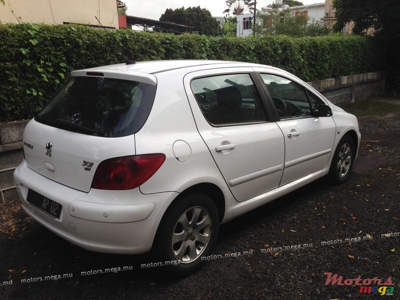 2002' Peugeot 307 photo #1
