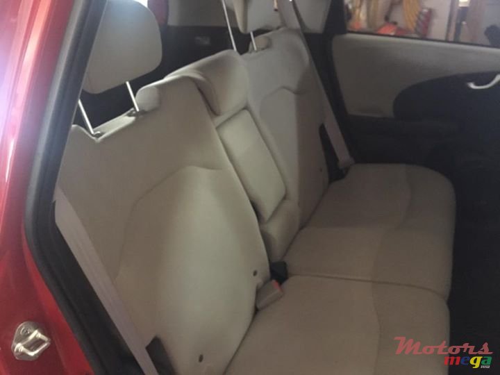 2013' Honda Fit paddle shift 7 v vitess photo #4